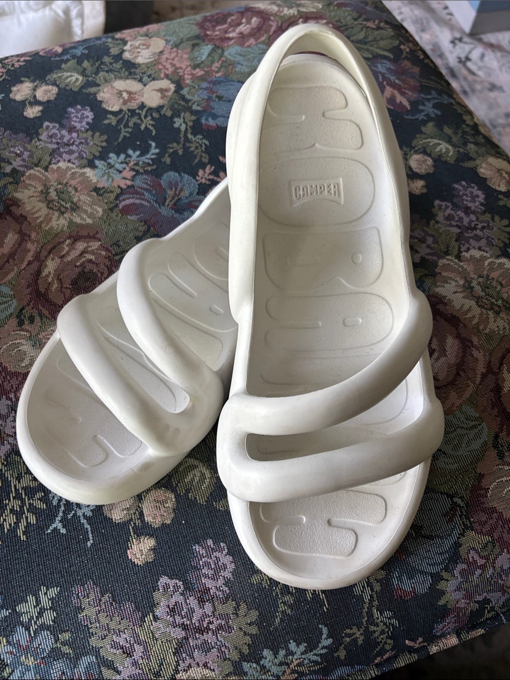 Camper White Kobarah Sculptural Sandals Size 39’US 8